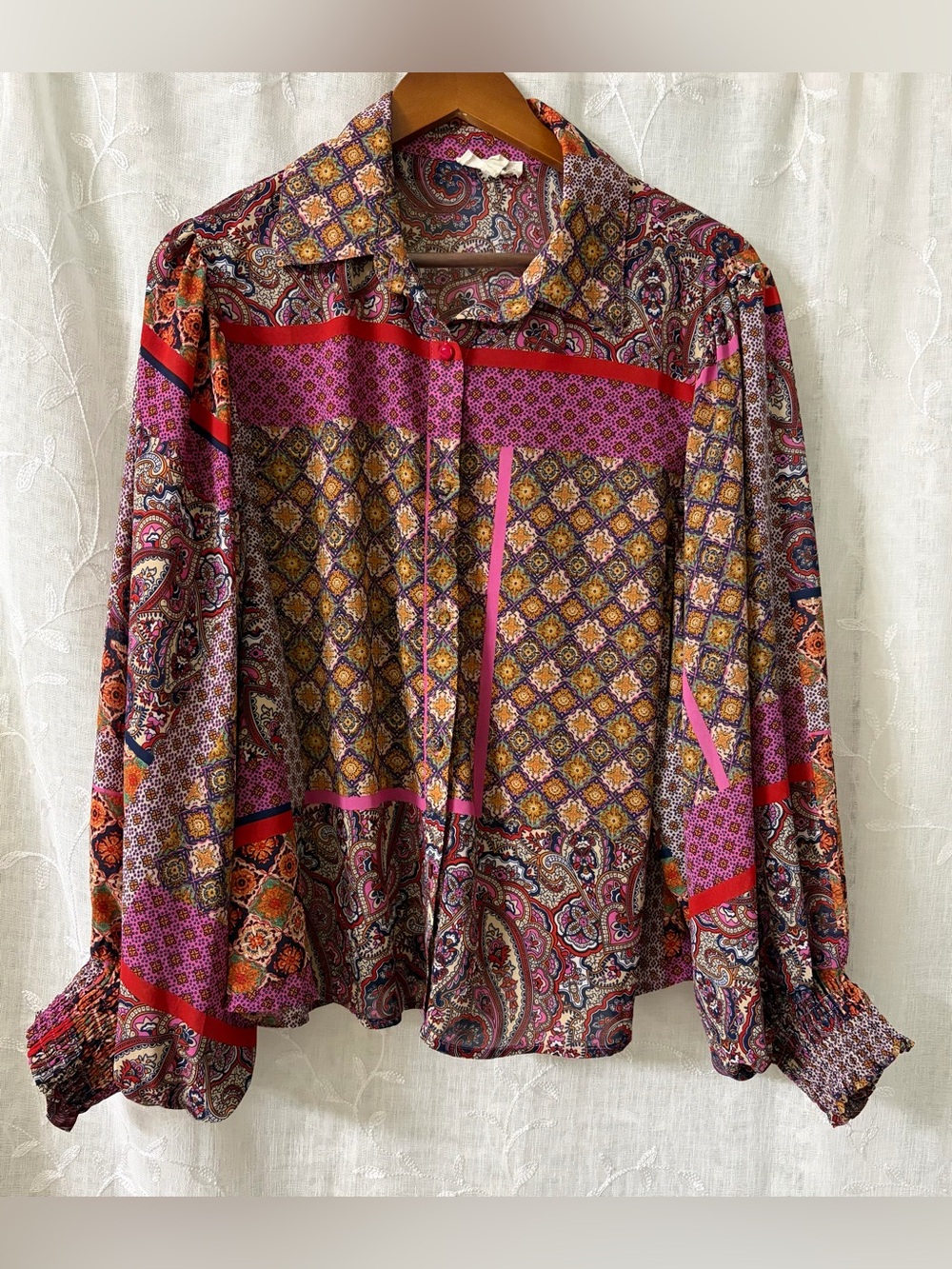 eesome Mixed-Print Button-Front Blouse in Pink, Red & Gold Size Medium